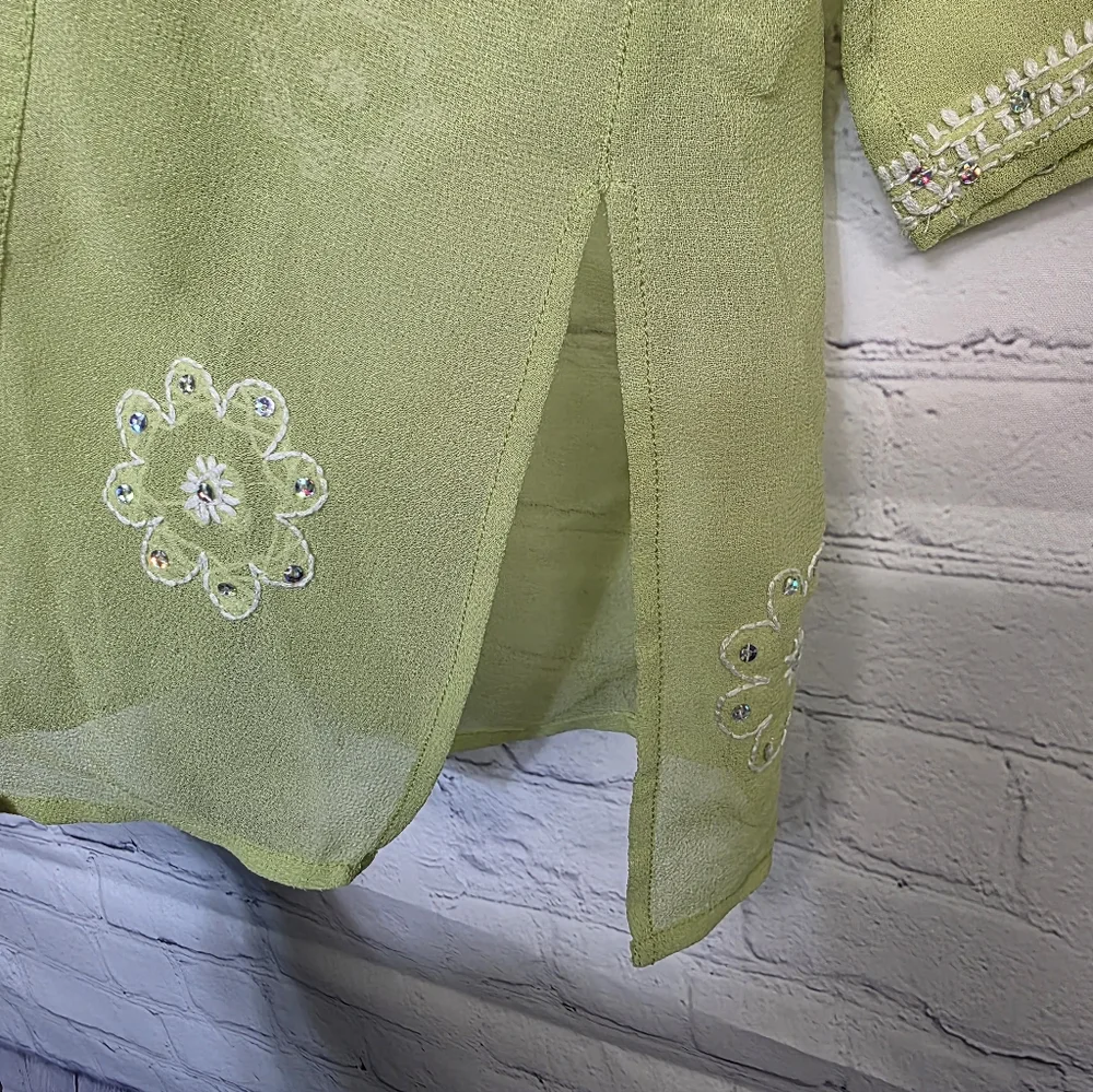 DKNY/ Green Sequin Embroidered Top - Picture 6 of 9
